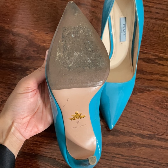 Prada heels - Picture 2 of 3